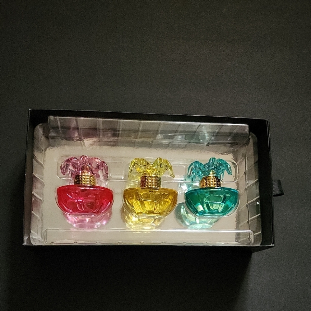 NIB Fragrance Moriah's Gift Collection, Set Of 3 Sm. Back Of Box Shows Scripture
